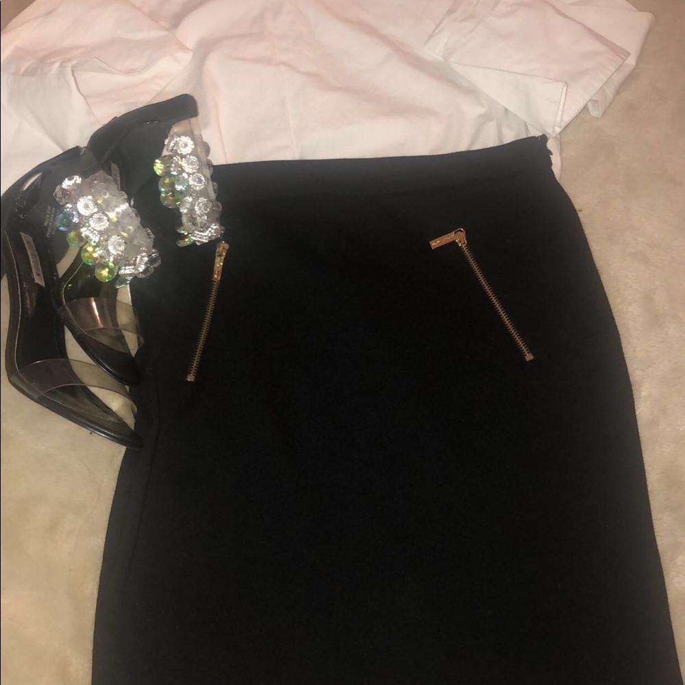 Micheal kor’s skirt